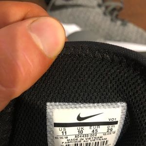 Nike Men’s Lebron B-ball Shoes Size 11